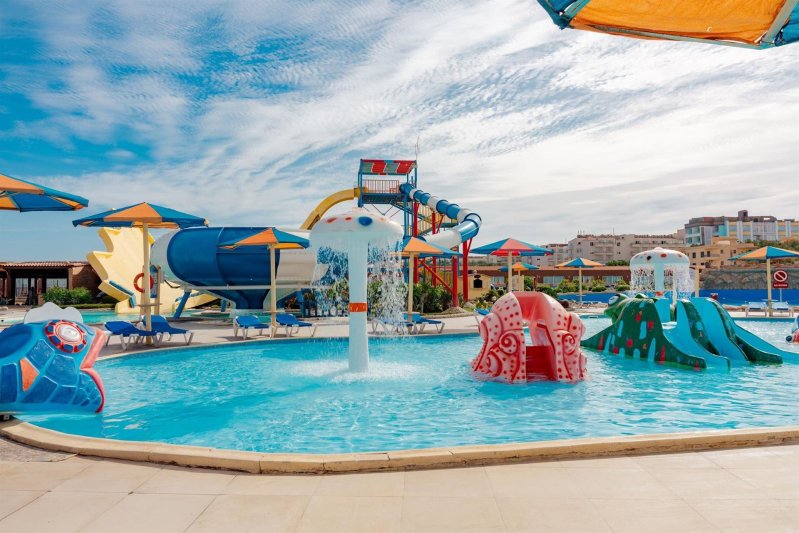 Hurghada utazás Caesar Palace Aqua Park Alora Resort By Sunrise