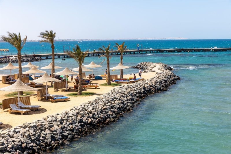 Hurghada utazás The Desert Rose Resort