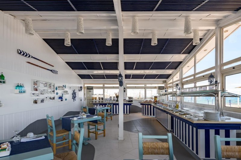 Hurghada utazás The Desert Rose Resort