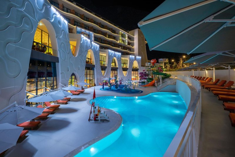 Belek utazás The Land Of Legends Nickelodeon Hotel