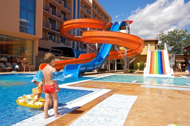 Napospart utazás Tiara Beach