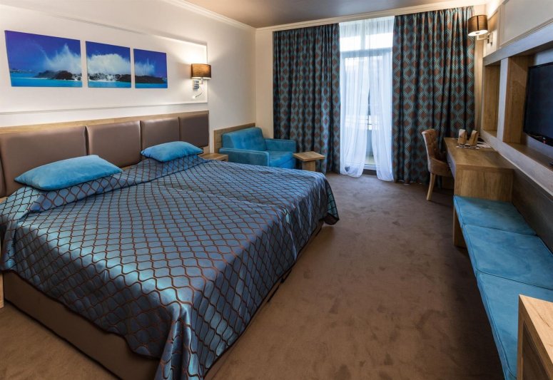 Napospart utazás Tiara Beach