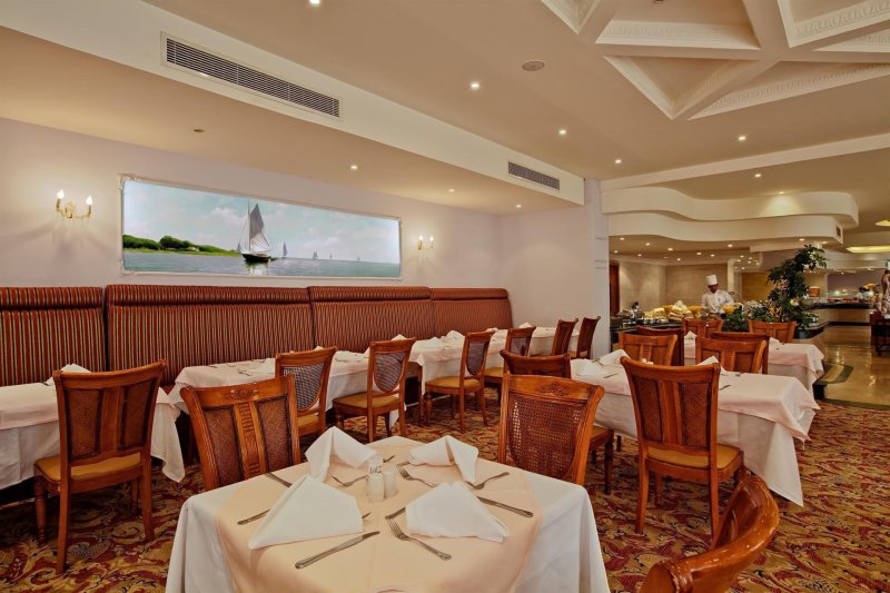 Hurghada utazás Titanic Beach Spa & Aqua Park