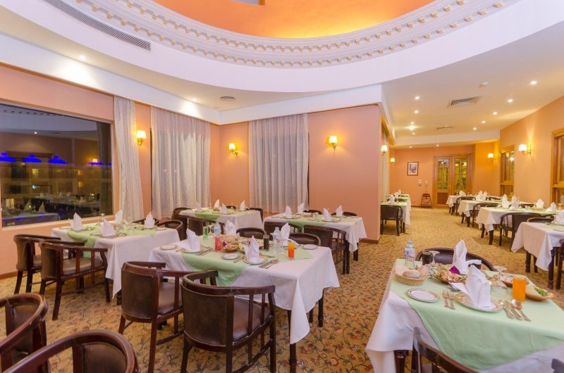 Hurghada utazás Titanic Beach Spa & Aqua Park