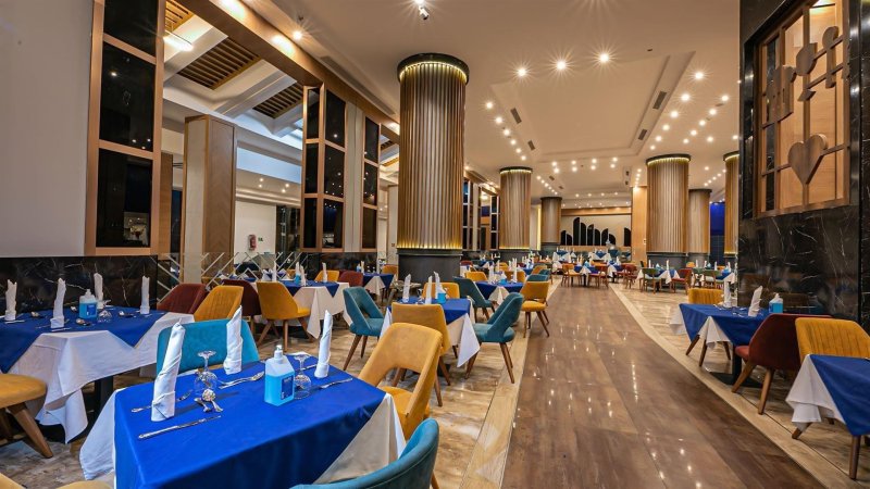 Hurghada utazás Titanic Resort & Aqua Park