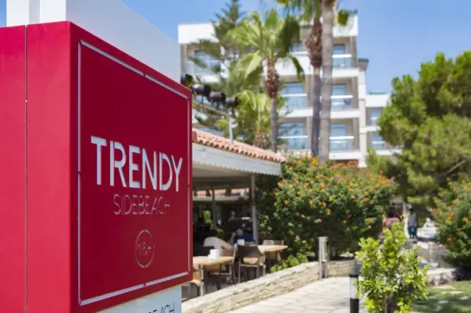 Trendy Side Beach Side
