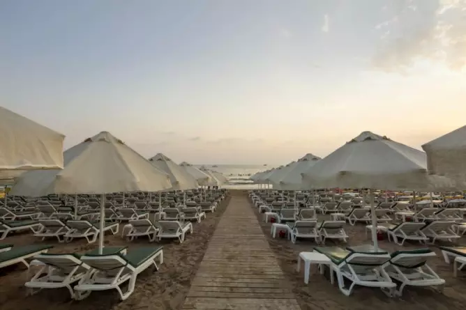 Trendy Side Beach Side