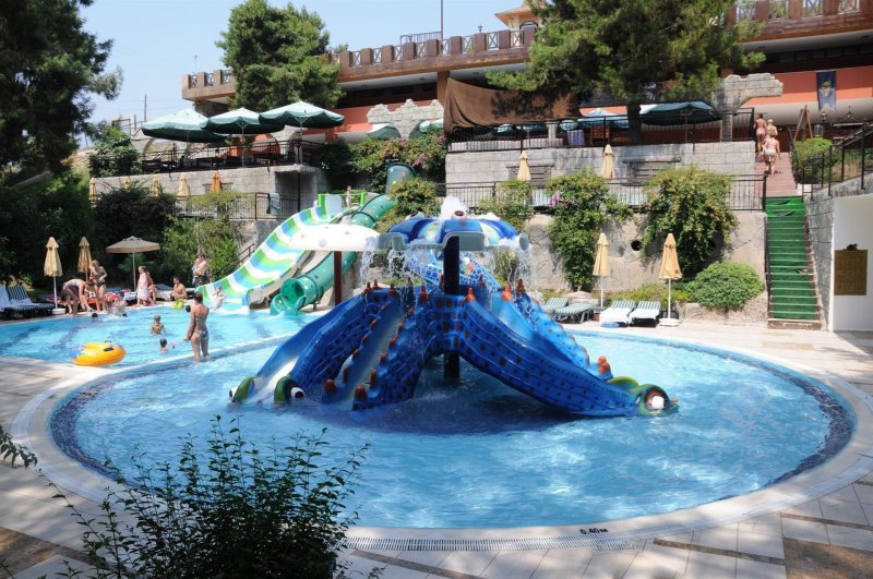 Alanya utazás Utopia World Hotel