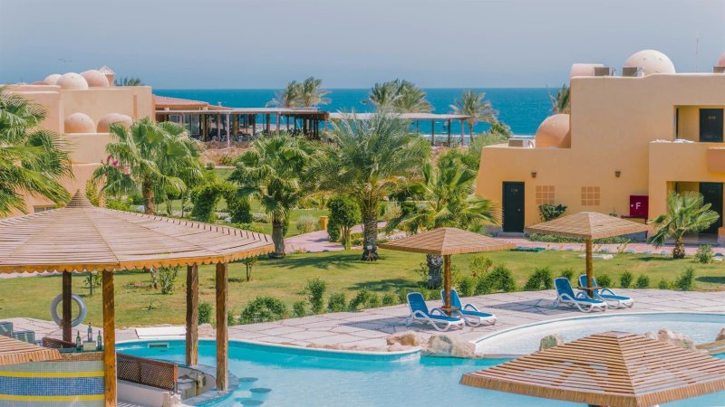 Marsa Alam utazás Wadi Lahmy Azur Resort