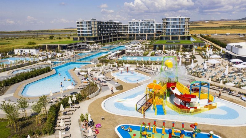 Napospart utazás Wave Resort