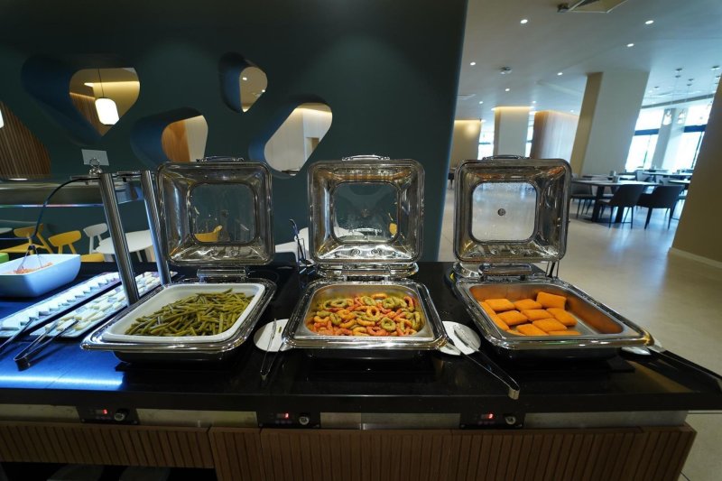 Napospart utazás Wave Resort