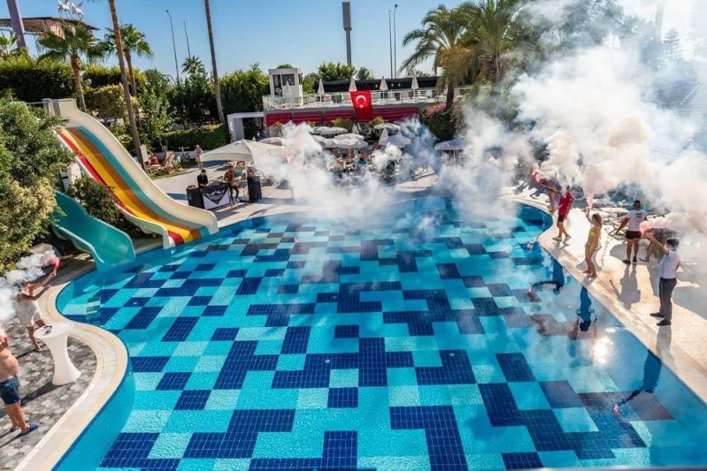 Alanya utazás White City Beach Hotel Adults Only (+16)