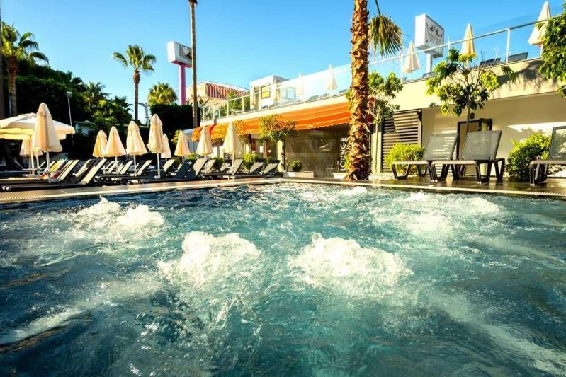 Alanya utazás White City Beach Hotel Adults Only (+16)