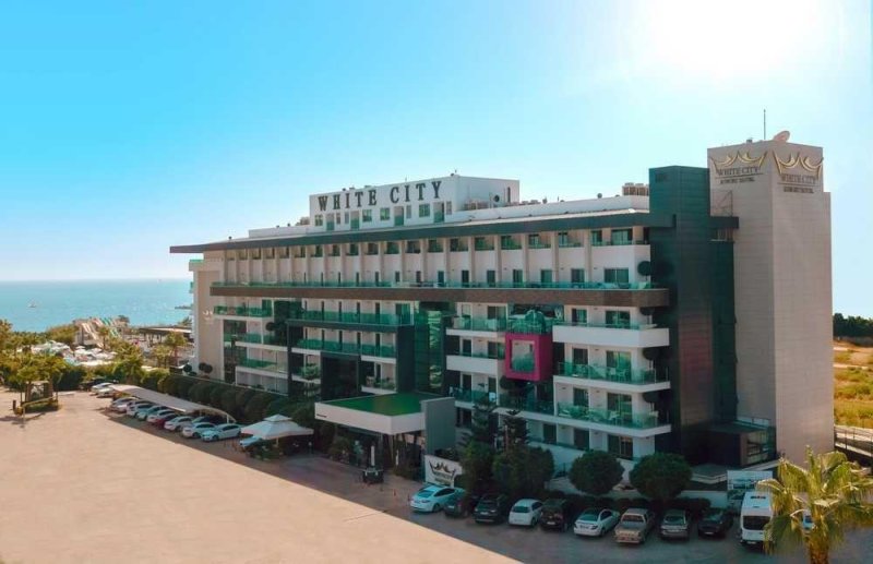 Alanya utazás White City Resort Hotel