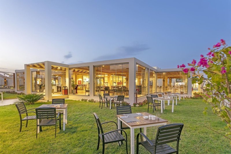 Hurghada utazás Xanadu Makadi Bay