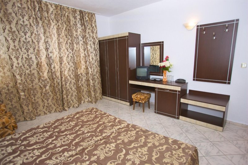 Napospart utazás Zora Sb