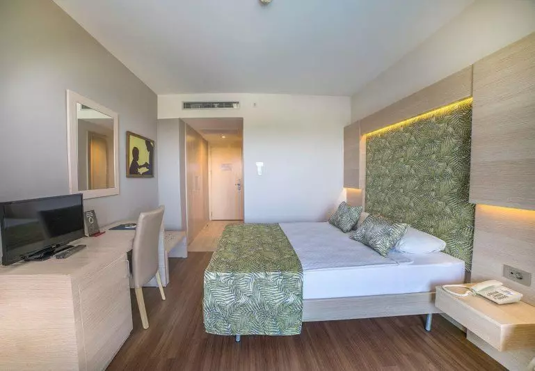 Standard Room Land View