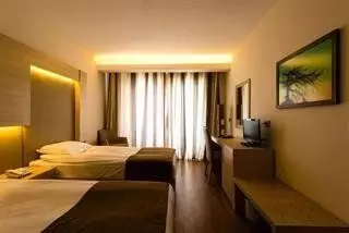 Economy Room