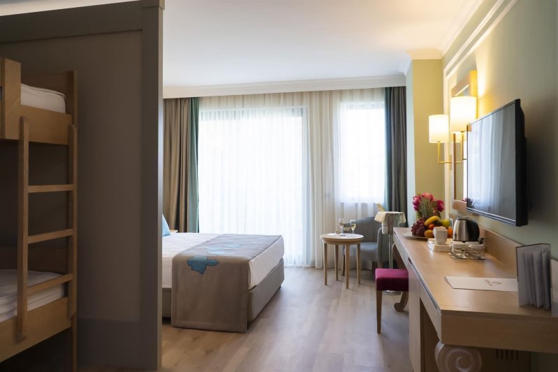 Std Room Land View With Bunkbed
