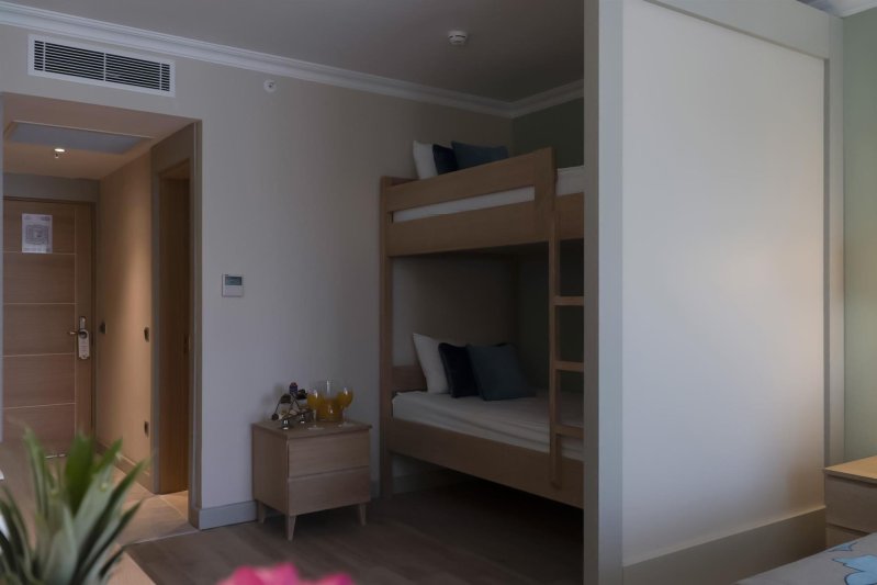 Std Room Land View With Bunkbed