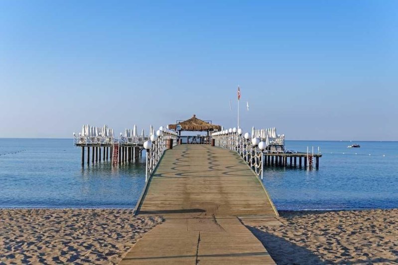 Antalya utazás Adalya Elite Lara