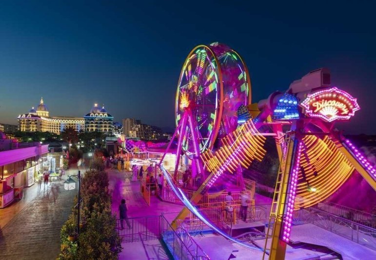 Antalya utazás Adalya Elite Lara