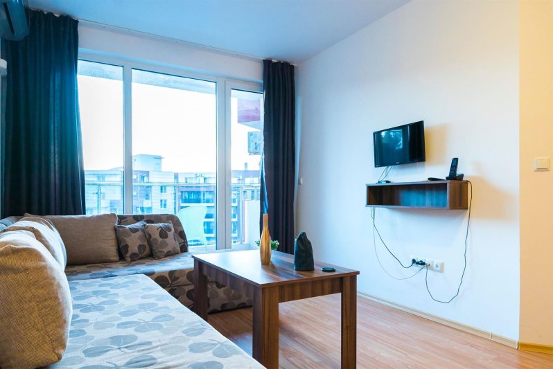 1 Bedroom Apartment