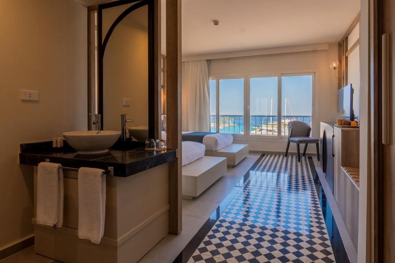 Deluxe Sea View Room