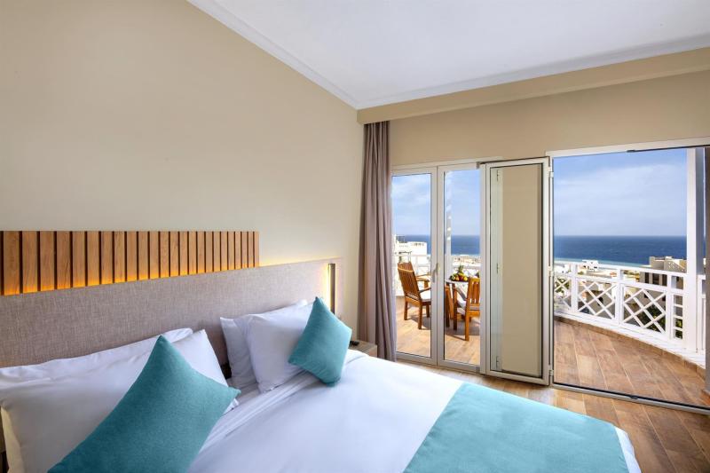 Deluxe Sea View Room