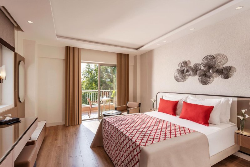 Deluxe Family Suite