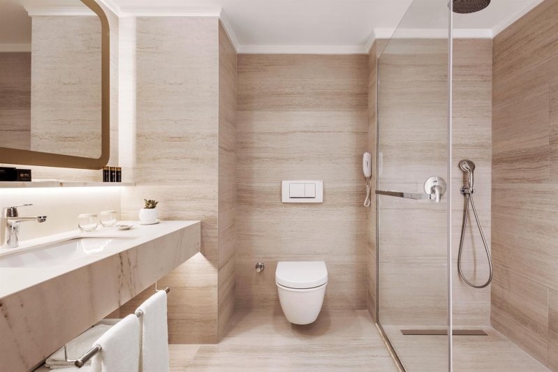 Deluxe Room Land View