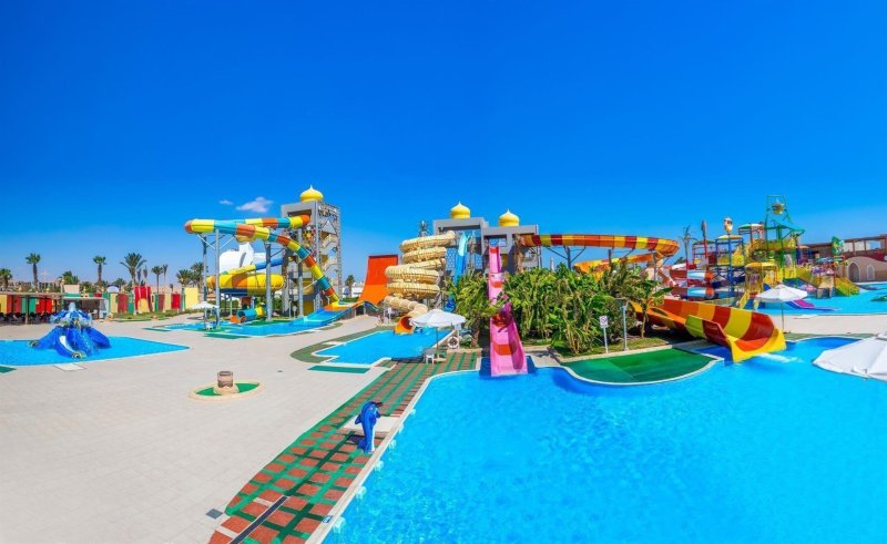 Hurghada utazás Aladdin Beach Resort Hurghada