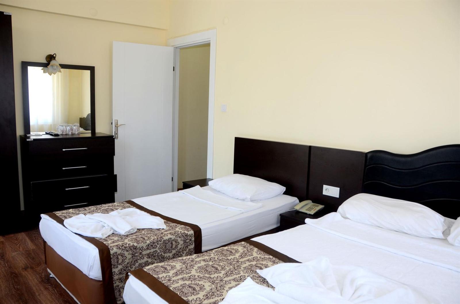 Economy Room