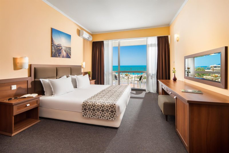 1 Bedroom Apartment Sea View