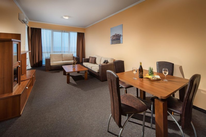 1 Bedroom Apartment Sea View