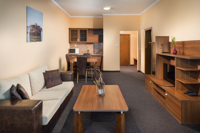 1 Bedroom Apartment Sea View