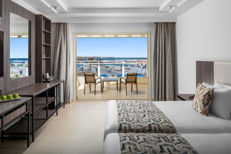 Deluxe Sea View Room