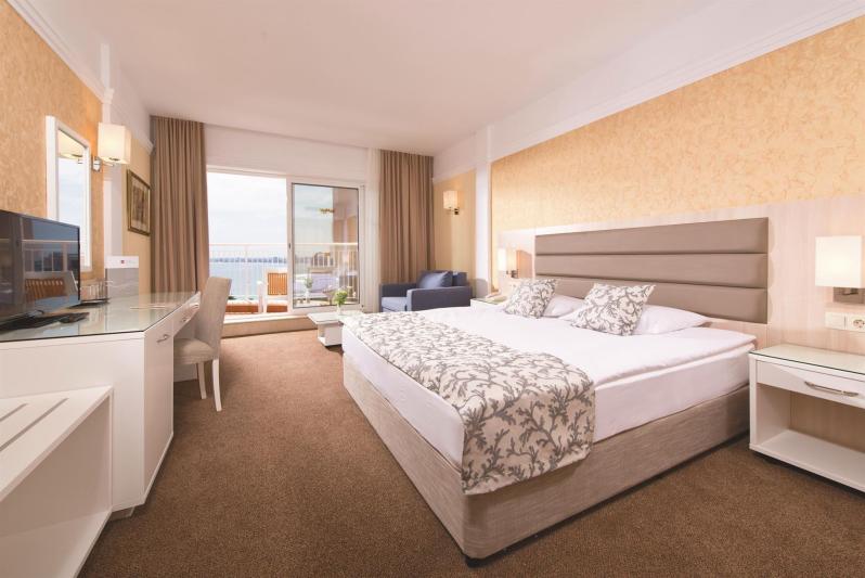 Alua Sunny Beach Resort Napospart