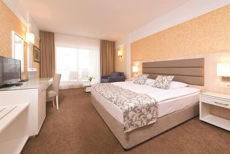 Alua Sunny Beach Resort Napospart