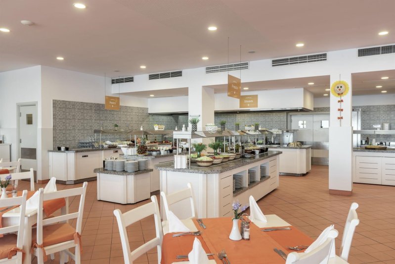 Napospart utazás Aluasun Helios Beach (ex. Suneo Helios Beach)