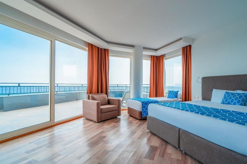 Superior Sea View