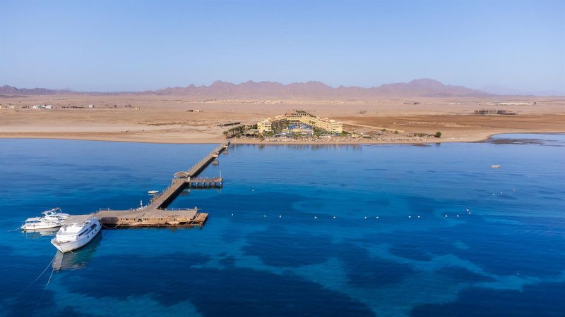 Hurghada utazás Amwaj Beach Club Spa & Aqua Park