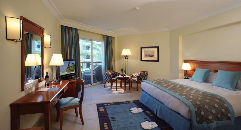 Standard Side Sea View Room