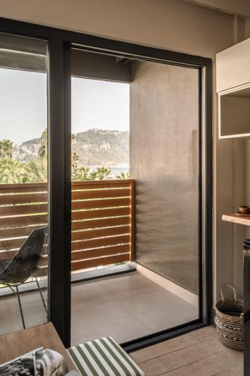 Studio Room Side Sea View