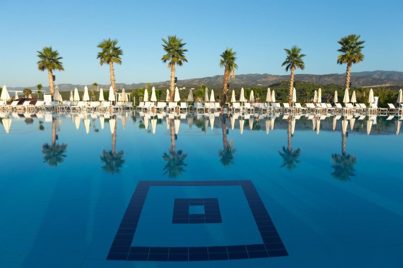 Kemer utazás Andriake Beach Club Hotel