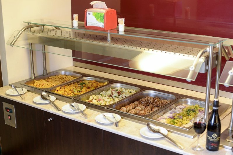 Napospart utazás Hotel Tarsis Club