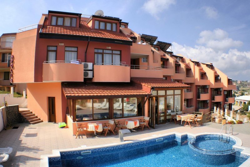 Napospart utazás Apolis