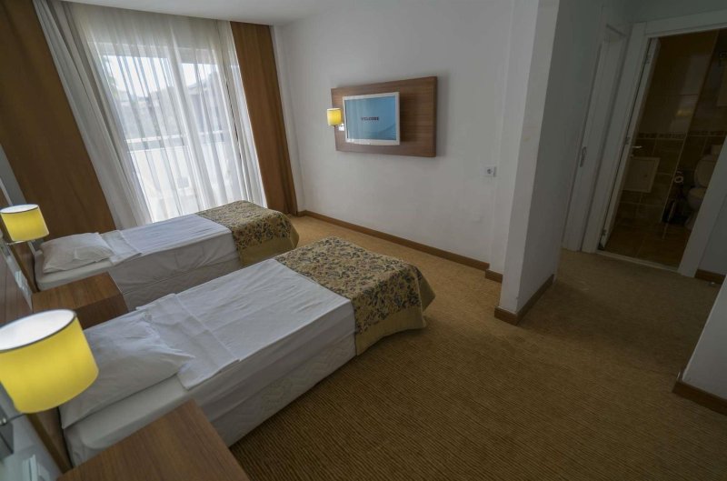 Anex Family Room