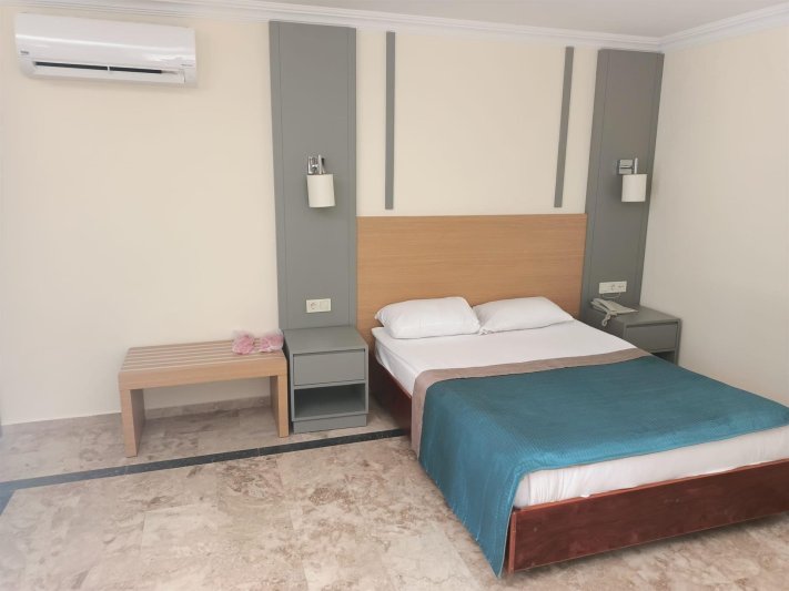 Garden Room & Without Balcony