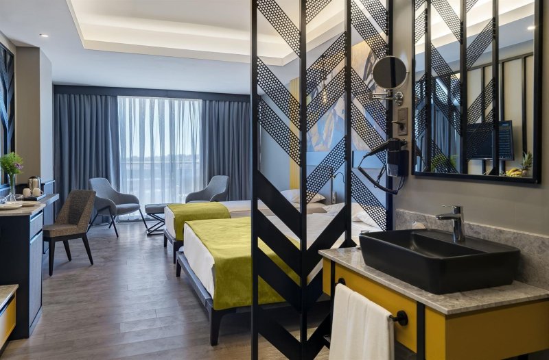 Standard Comfort Room